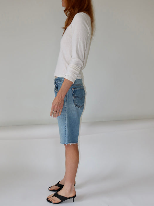 VINTAGE LEVI'S 501 CUT OFFS 32"