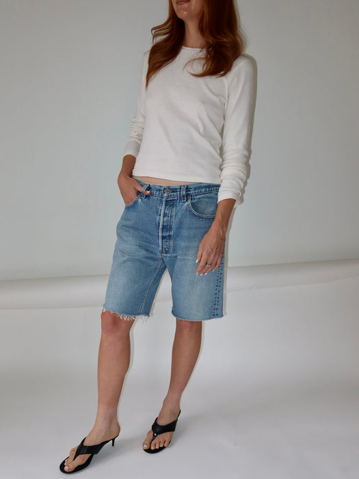 VINTAGE LEVI'S 501 CUT OFFS 32"