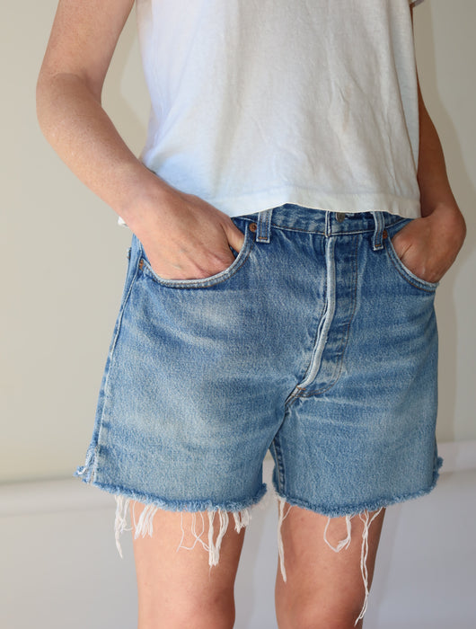 VINTAGE LEVI'S 501 CUT OFFS 30"