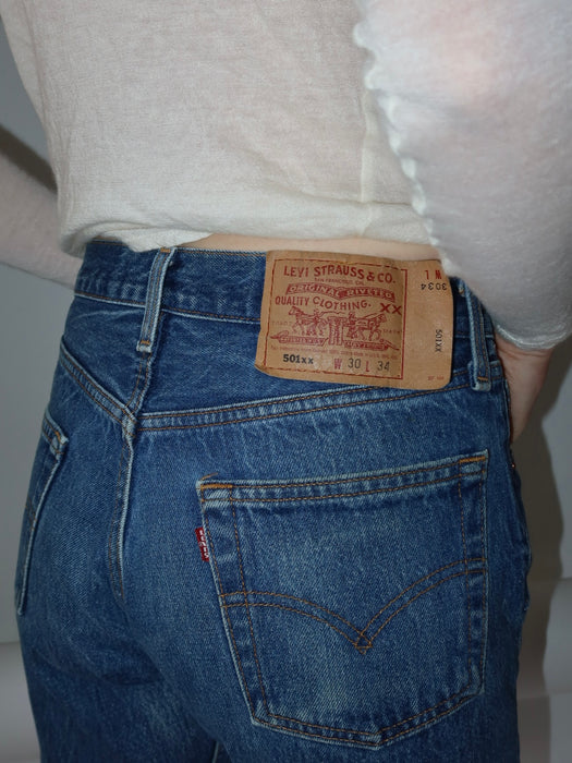 VINTAGE LEVI'S 501XX 28"