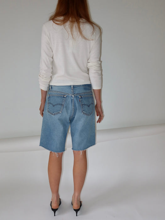 VINTAGE LEVI'S 501 CUT OFFS 32"