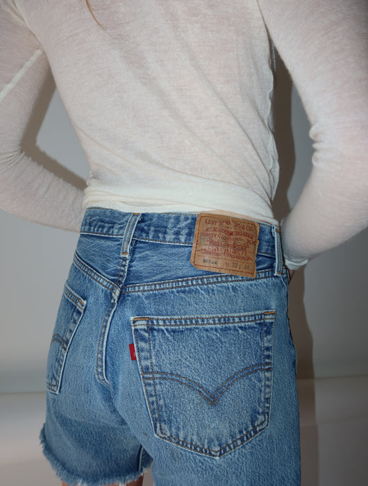 VINTAGE LEVI'S 501XX CUT OFFS 29"